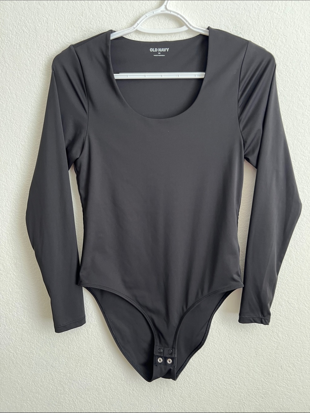 Old Navy Black Long-Sleeve Scoop Neck Bodysuit Size XS